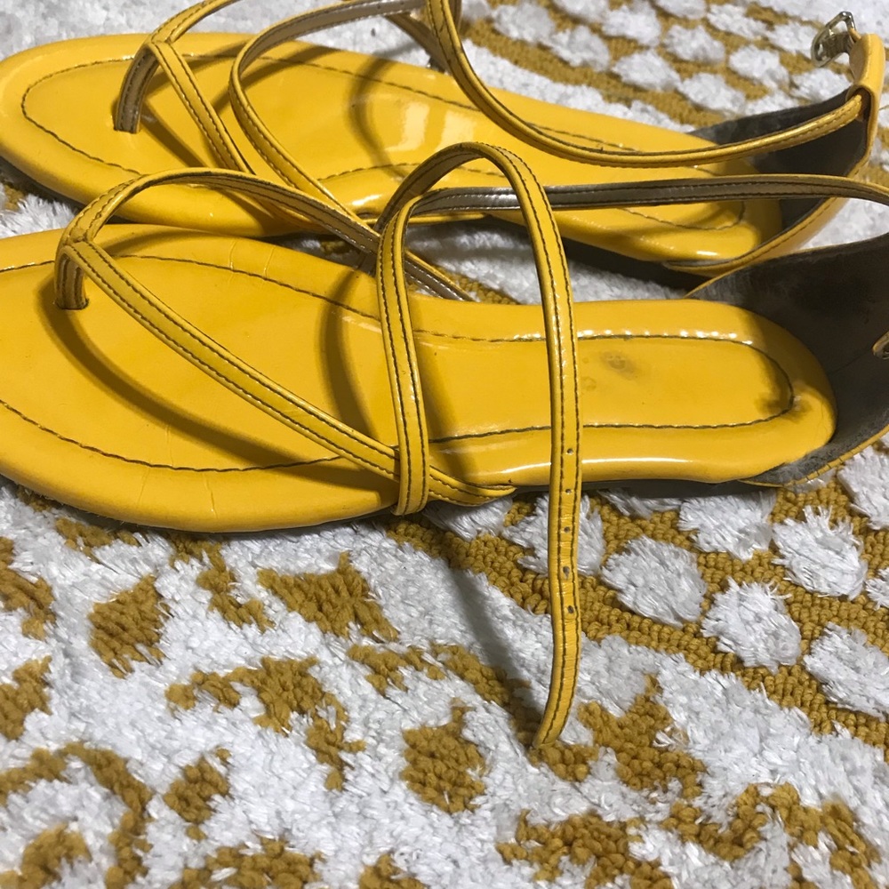 Mustard sandal’s - Picture 2 of 4
